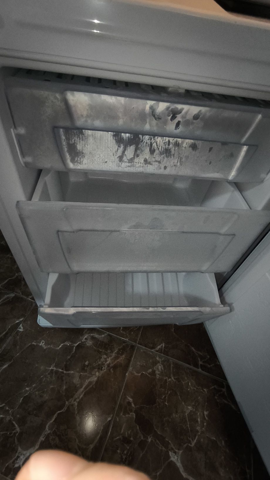 Холодильник Indesit