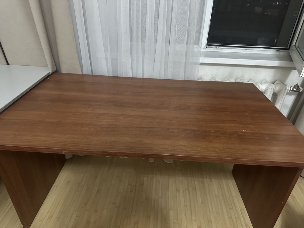 Продам офисные столы