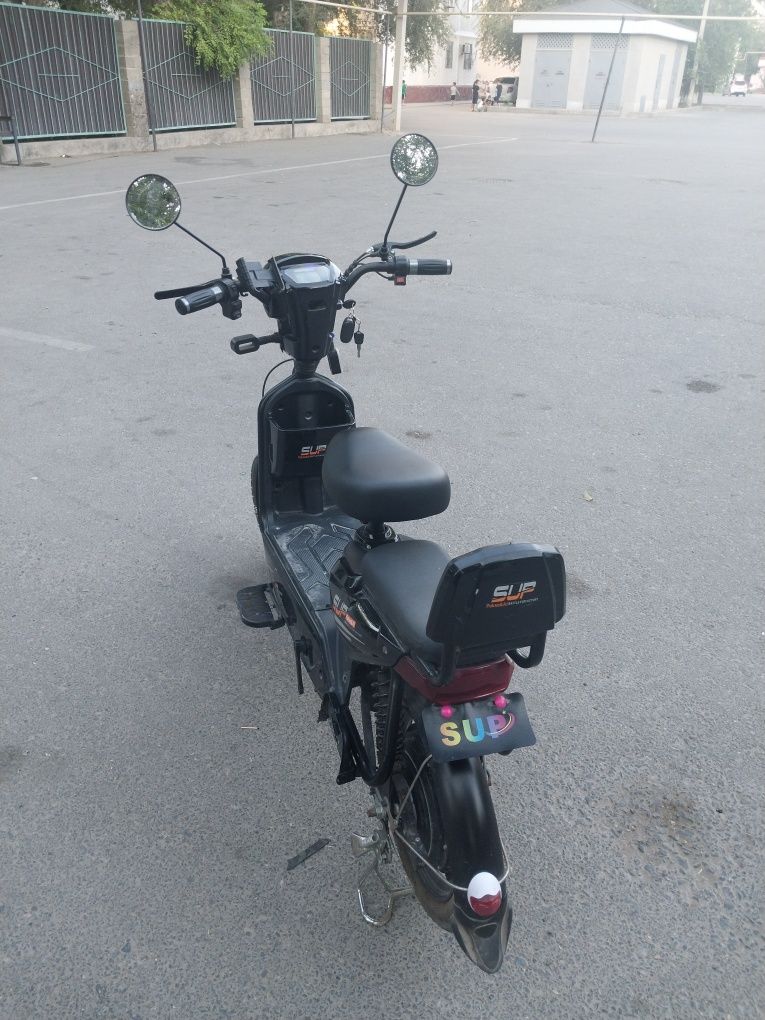 Электроскутер Sup