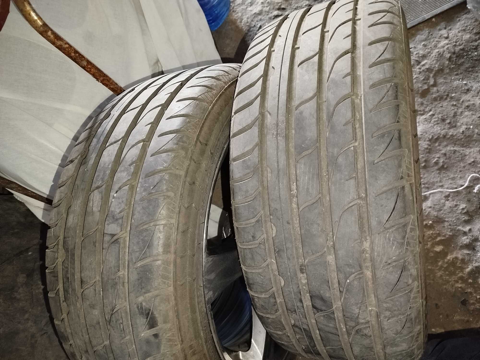 Продам 4 колеса в сборе -лето тличное качество  пробег один сезон