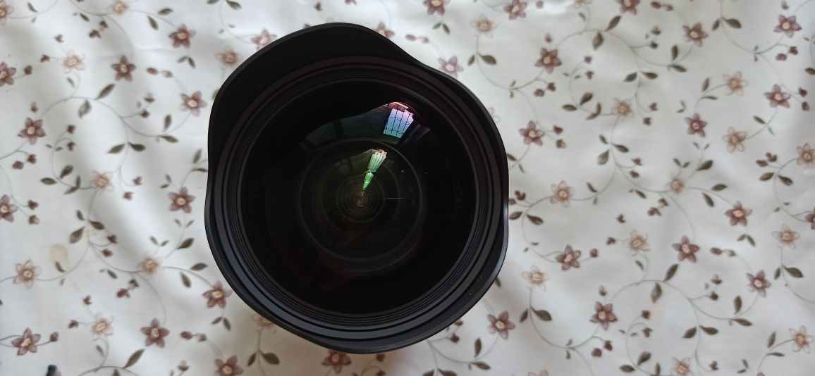 Продам объектив Sigma 14-24 mm f/2.8 Art на Canon