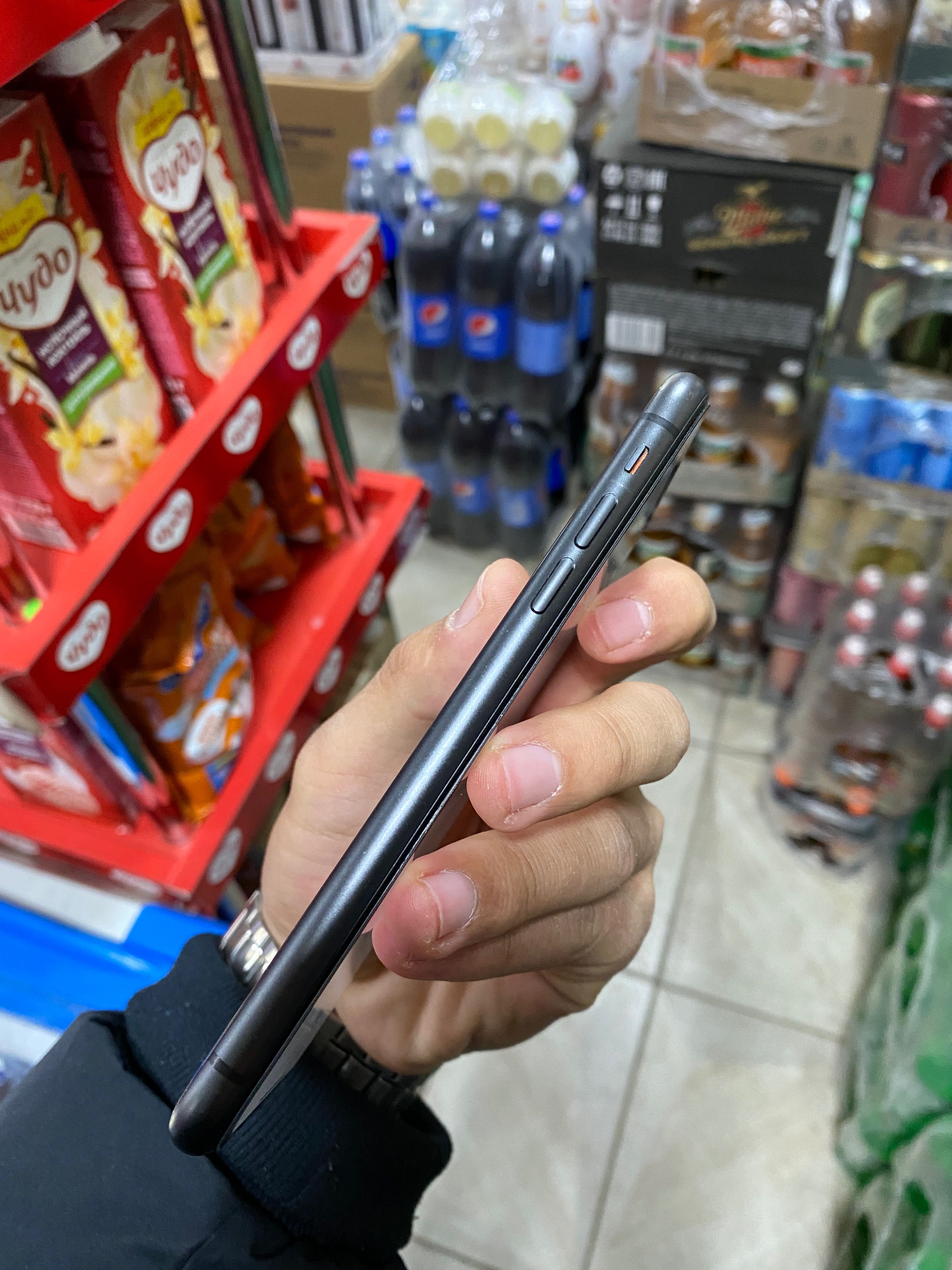 IPHONE 11 128 GB