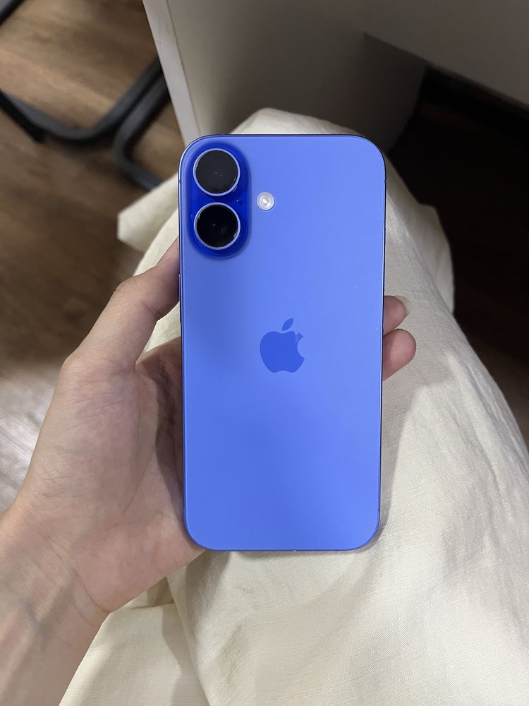 Срочно продам Iphone 16
