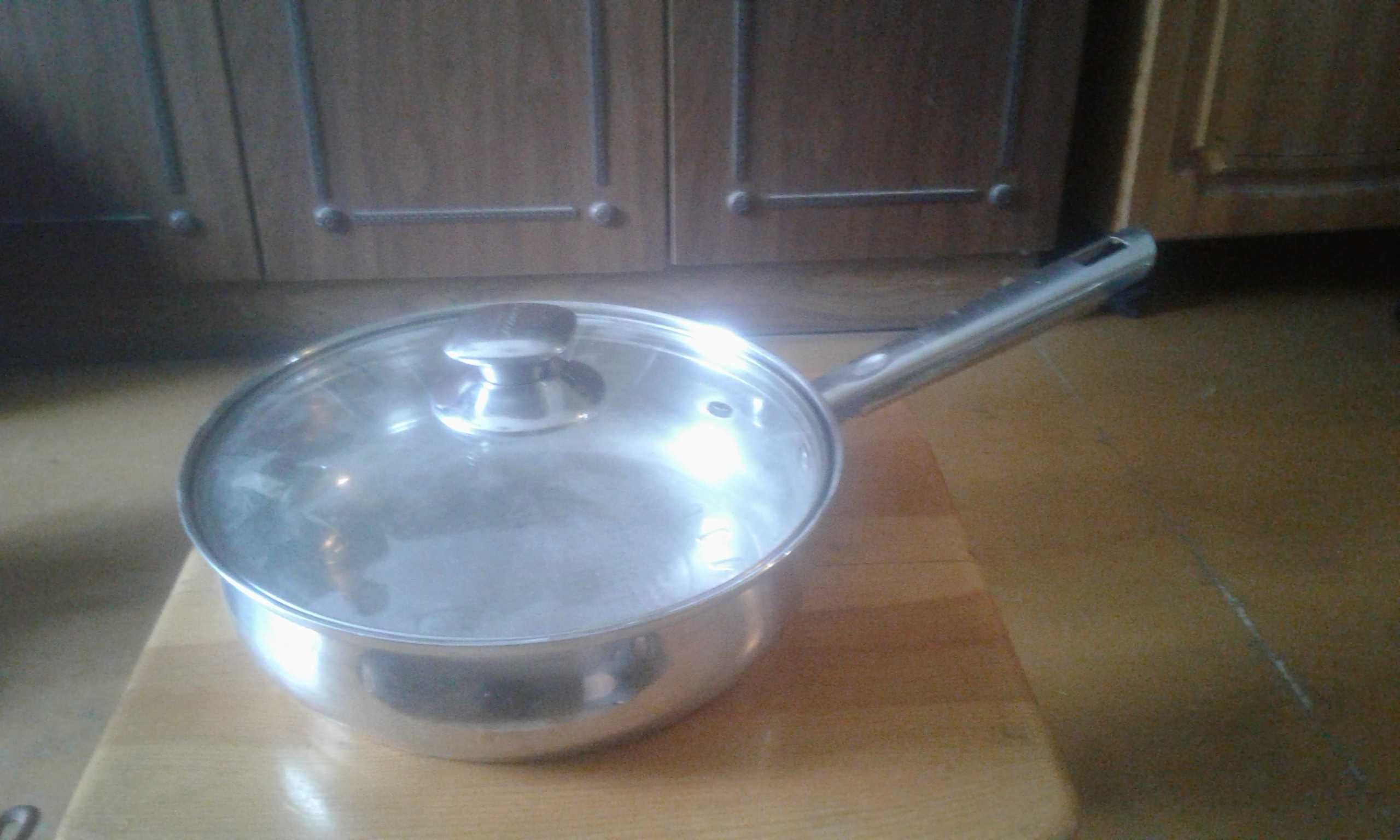 сковороды  с крышкой 6 штук, казаны