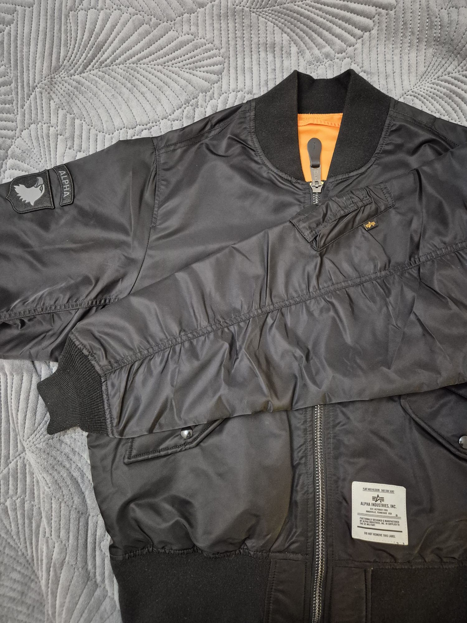Alpha Industries бомбер