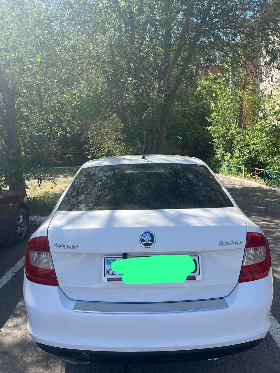 продаю Шкоду Рапид