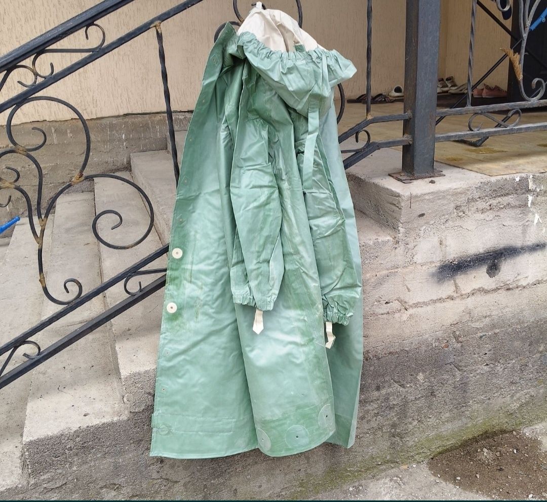 Продам плащ ОЗК СССР