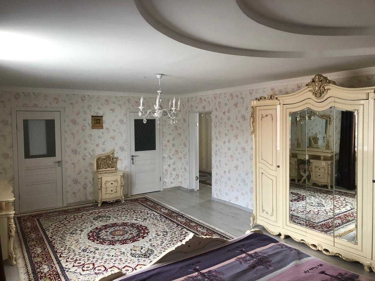 В мкр.Арман,Зачаганск продается 2х.эт.коттедж