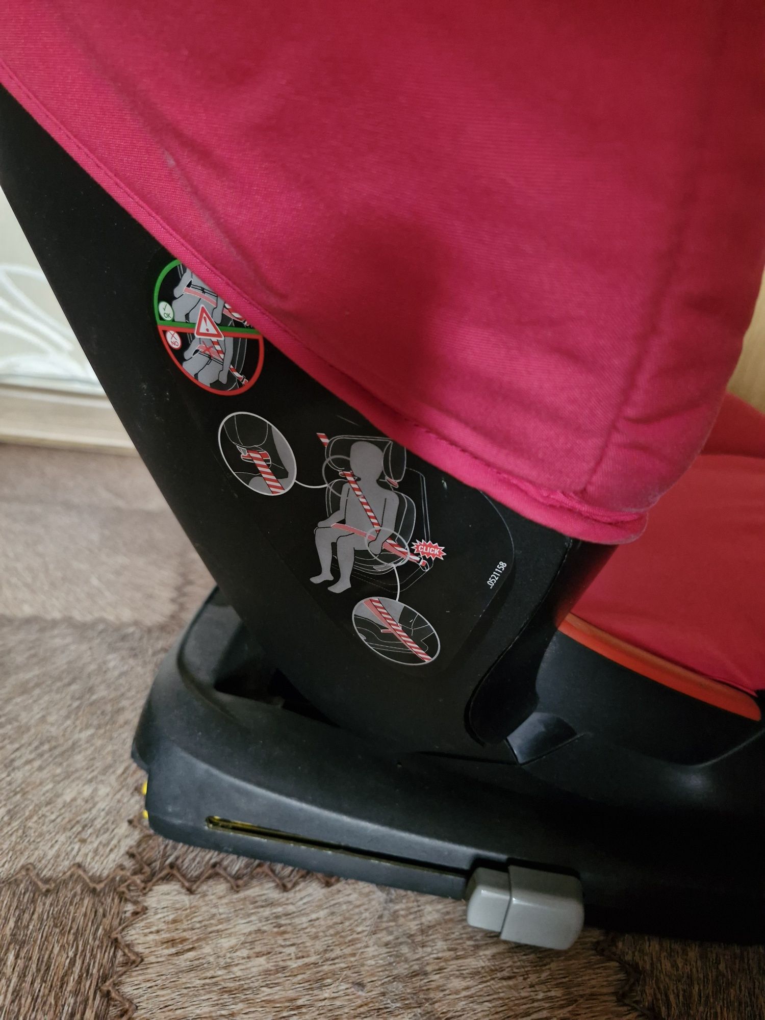 Автокресло Maxi cosi rodfix 15-36kg  изофикс