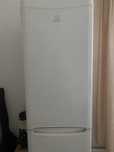Холодильник indesit