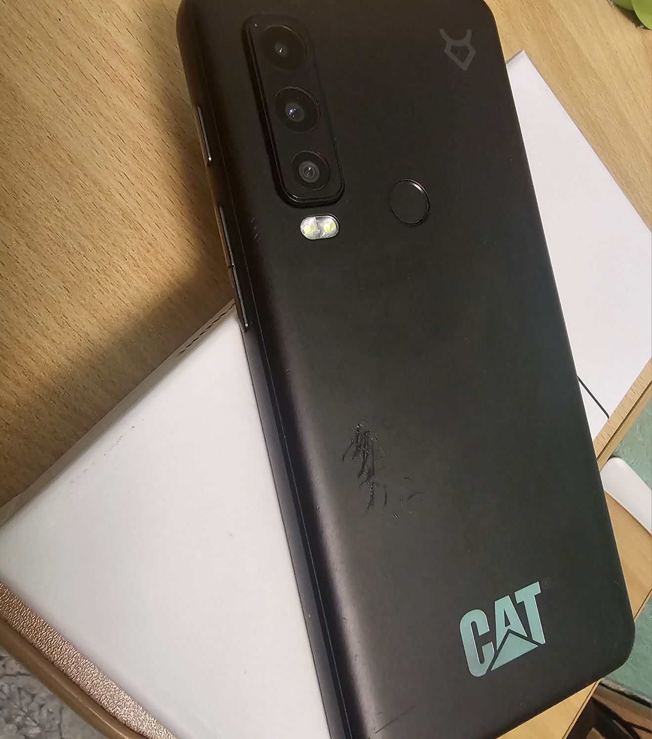 Caterpillar S75 6 ГБ/128 ГБ черный