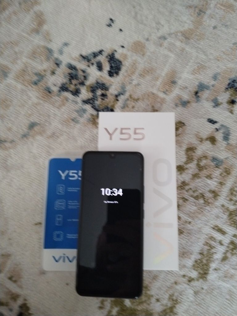 Смартфон Vivo Y55