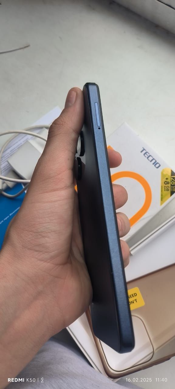 Tecno Spark 10 8/128GB почти как новый