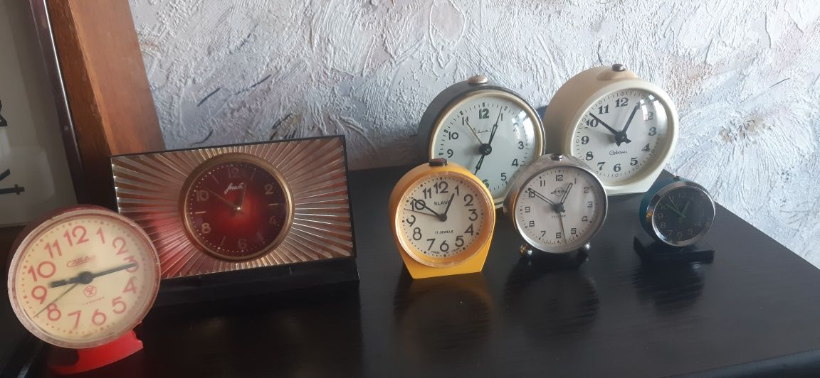 Настенные советские часы Янтарь