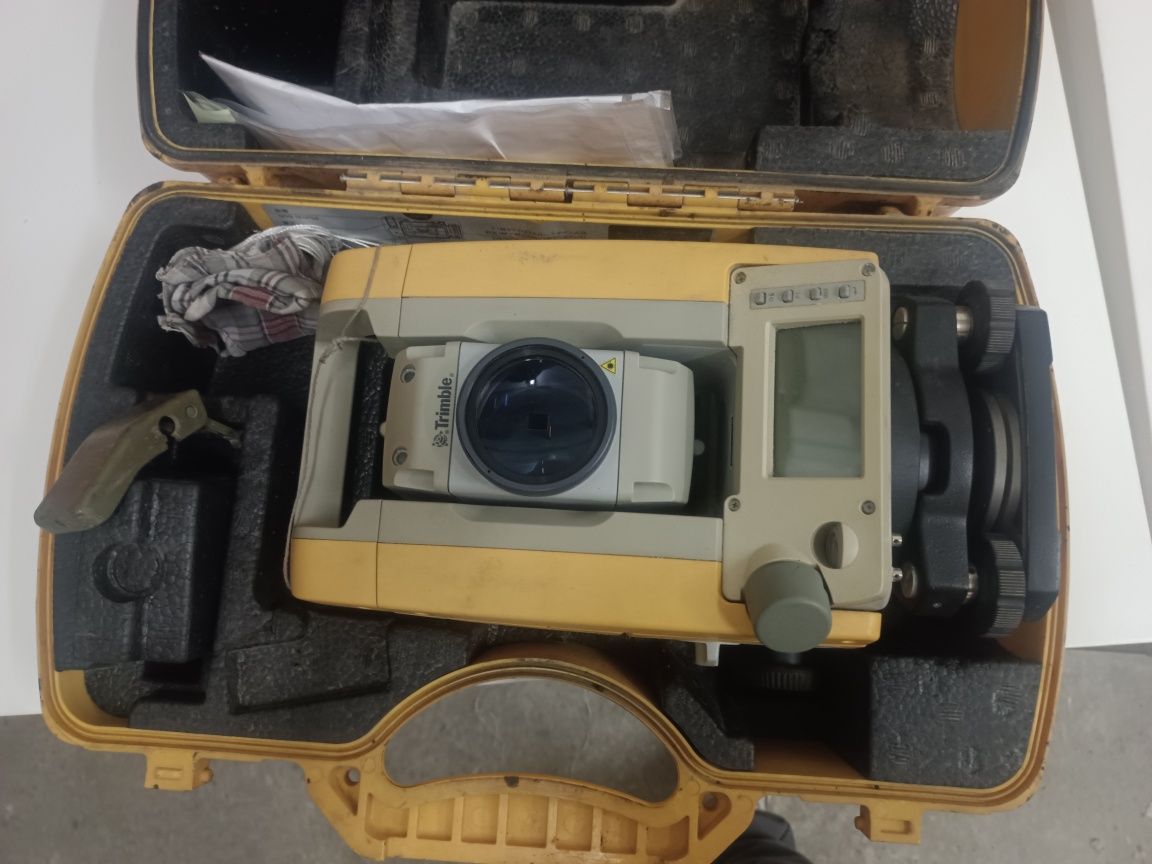 Trimble M3 DR5 (тахеометр)