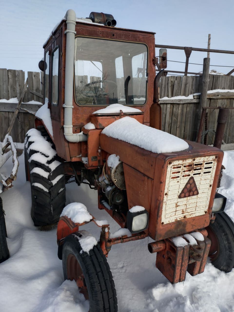 Продам трактор Т-25