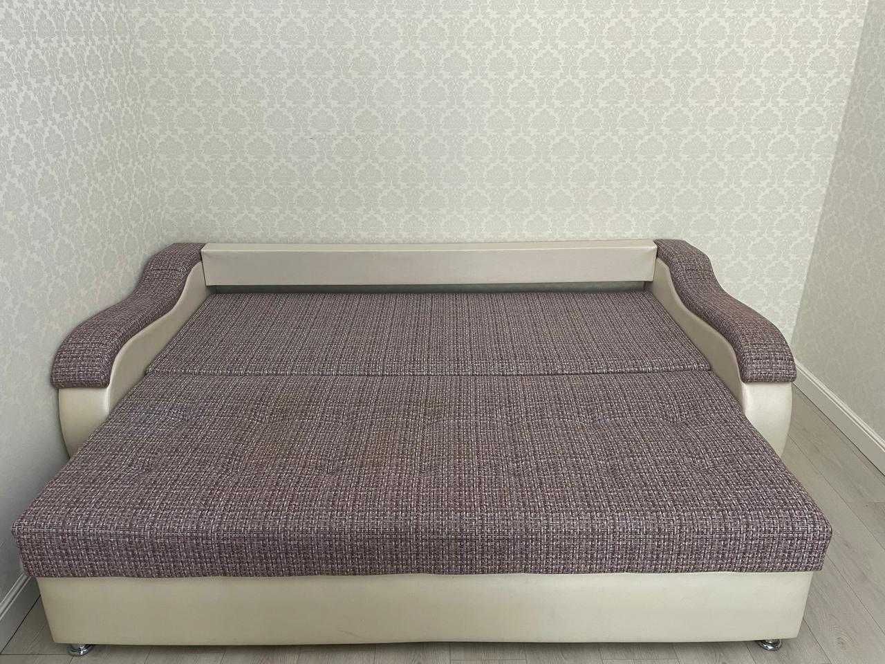Диван (раскладывается)