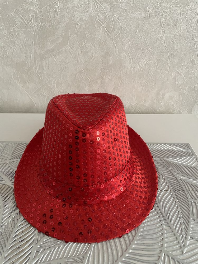 Продам шляпу в пайетках