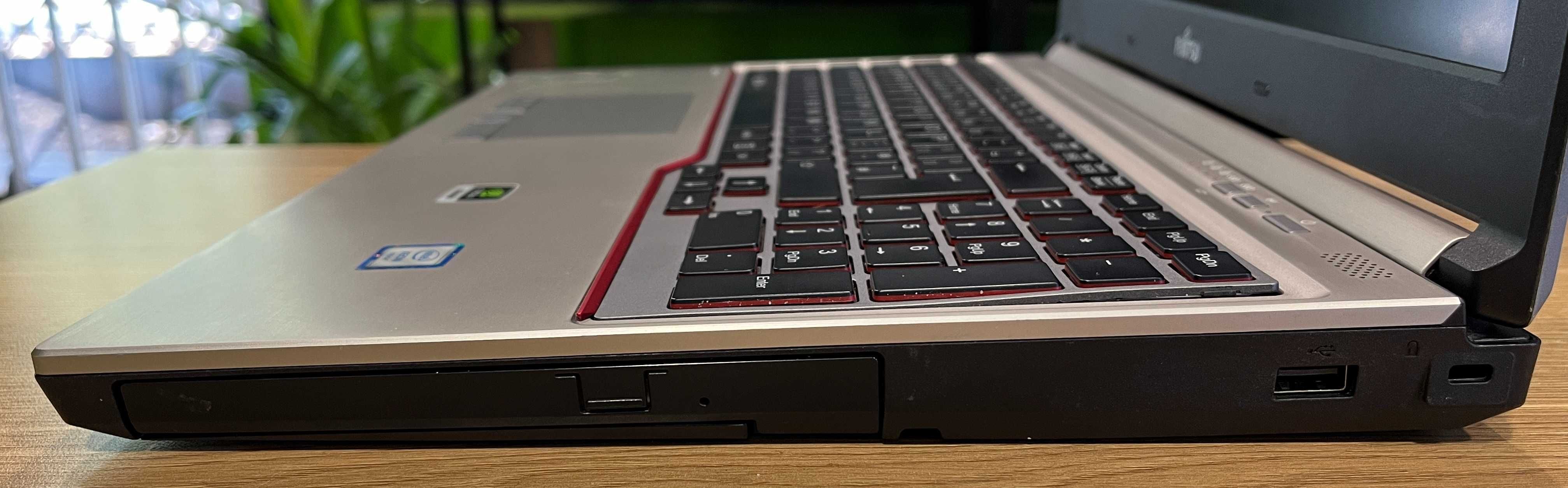 FUJITSU LIFEBOOK Celsius H760. Xeon E3-1505M v5. 24/256 GB 15,6 FHD
