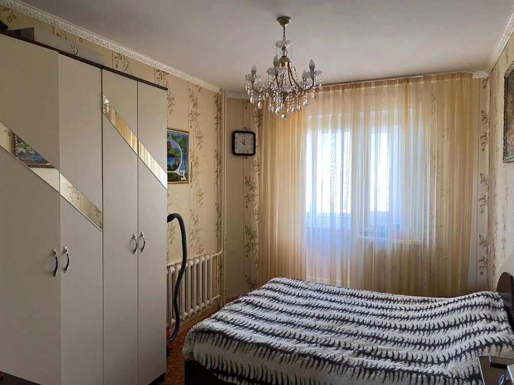Продам 4-х комнатную квартиру