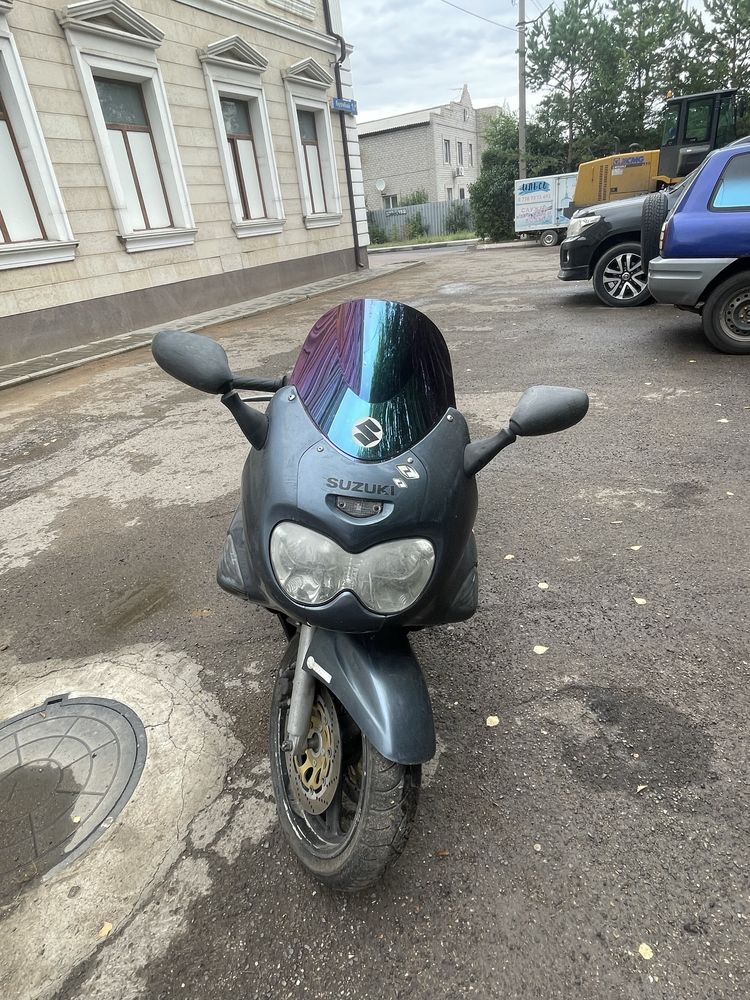 Продам мотоцикл suzuki katana 750f