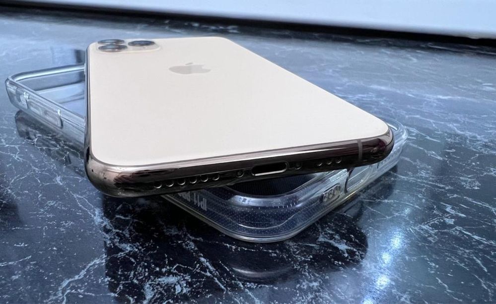 Iphone 11 pro 256 gb Gold 99% аккумулятор в идеальном состоянии