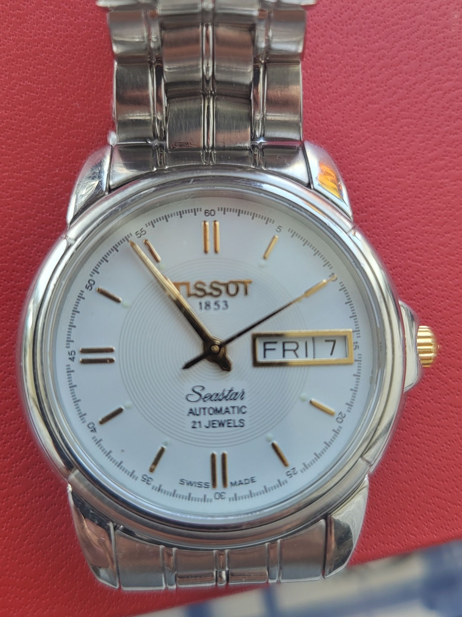 Продам часы Tissot