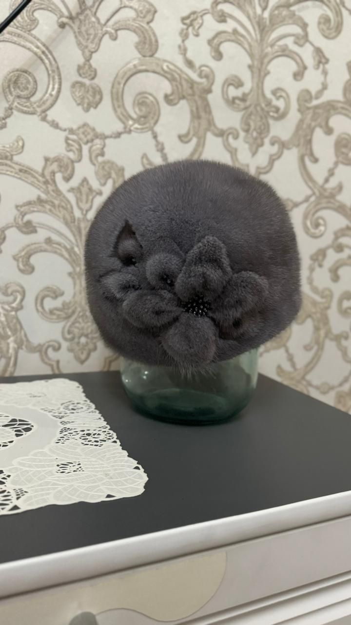 Шапка женская зимняя. Новая