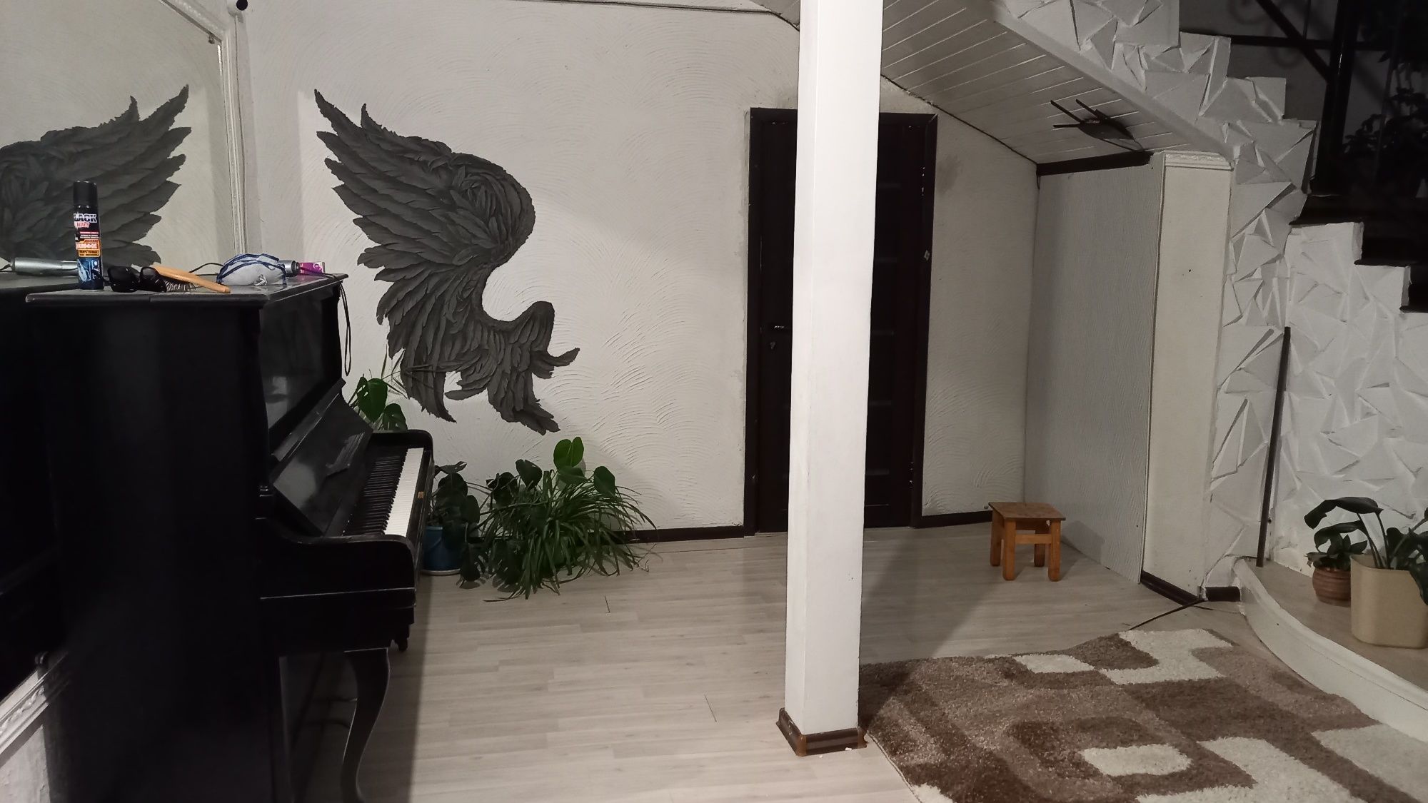 Продам  дом с бизнесом  3 .  2 этажных  котеджа