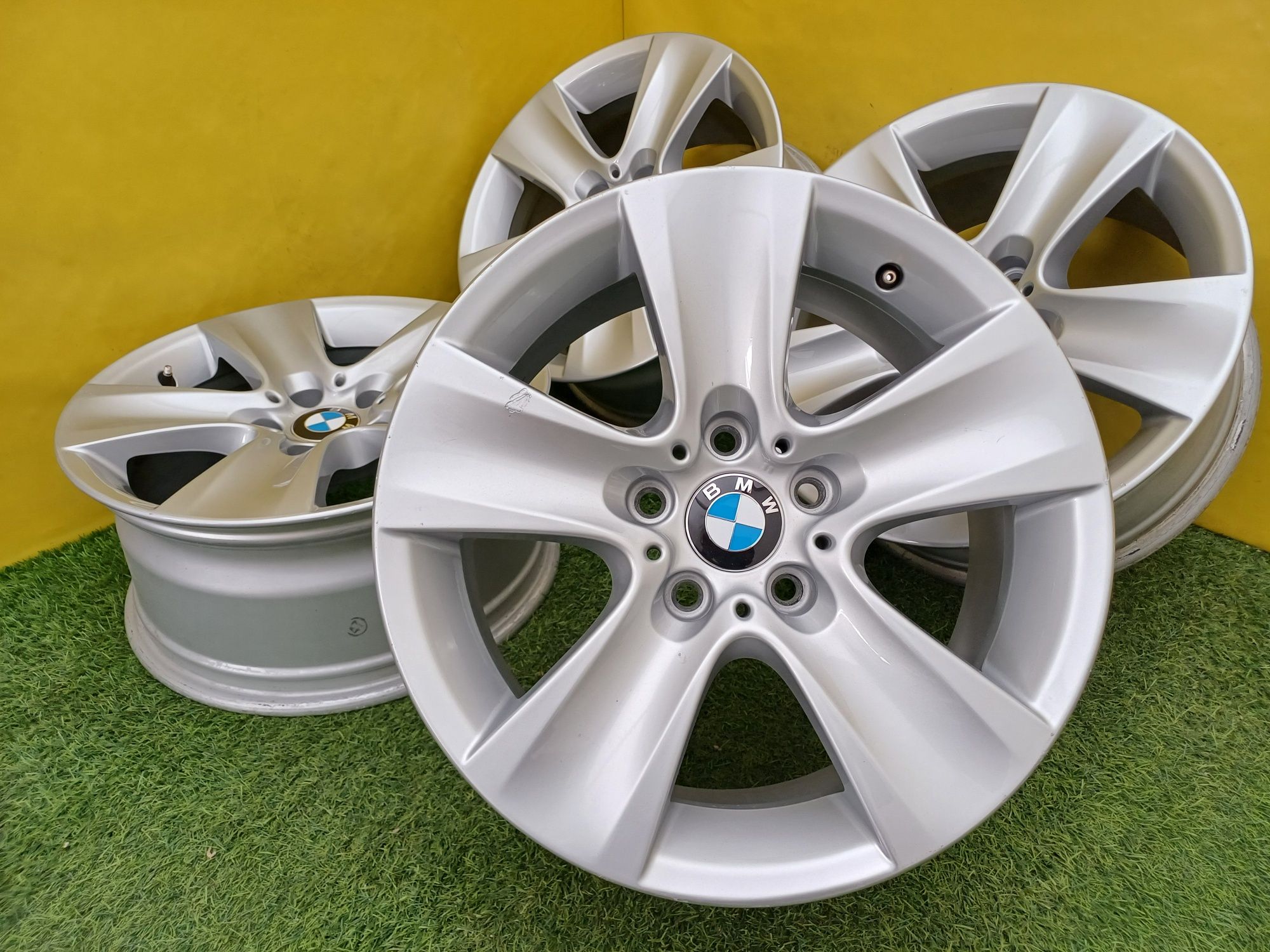Диски R17 5x120 на BMW.