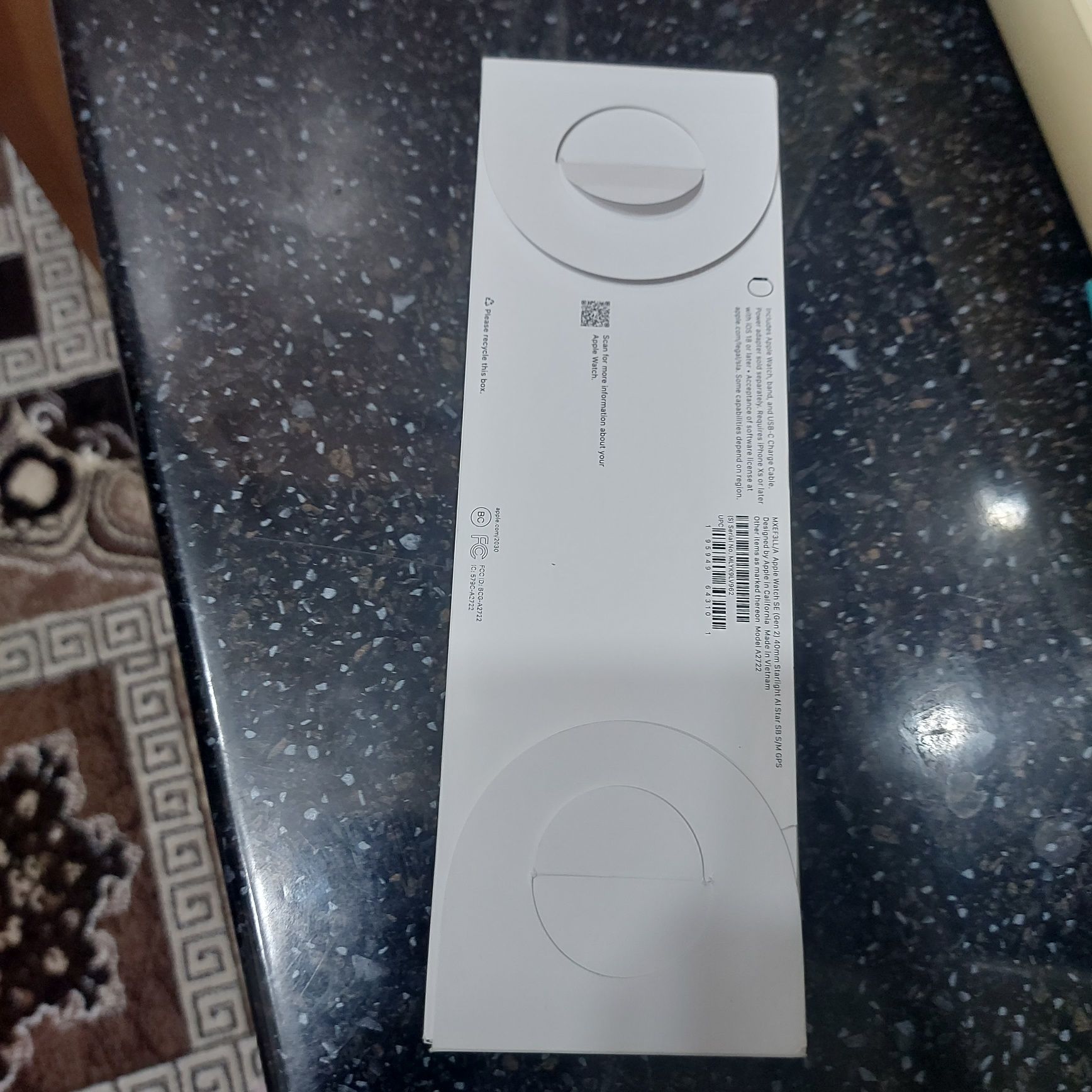 Продам часы Apple Watch.  НОВЫЕ