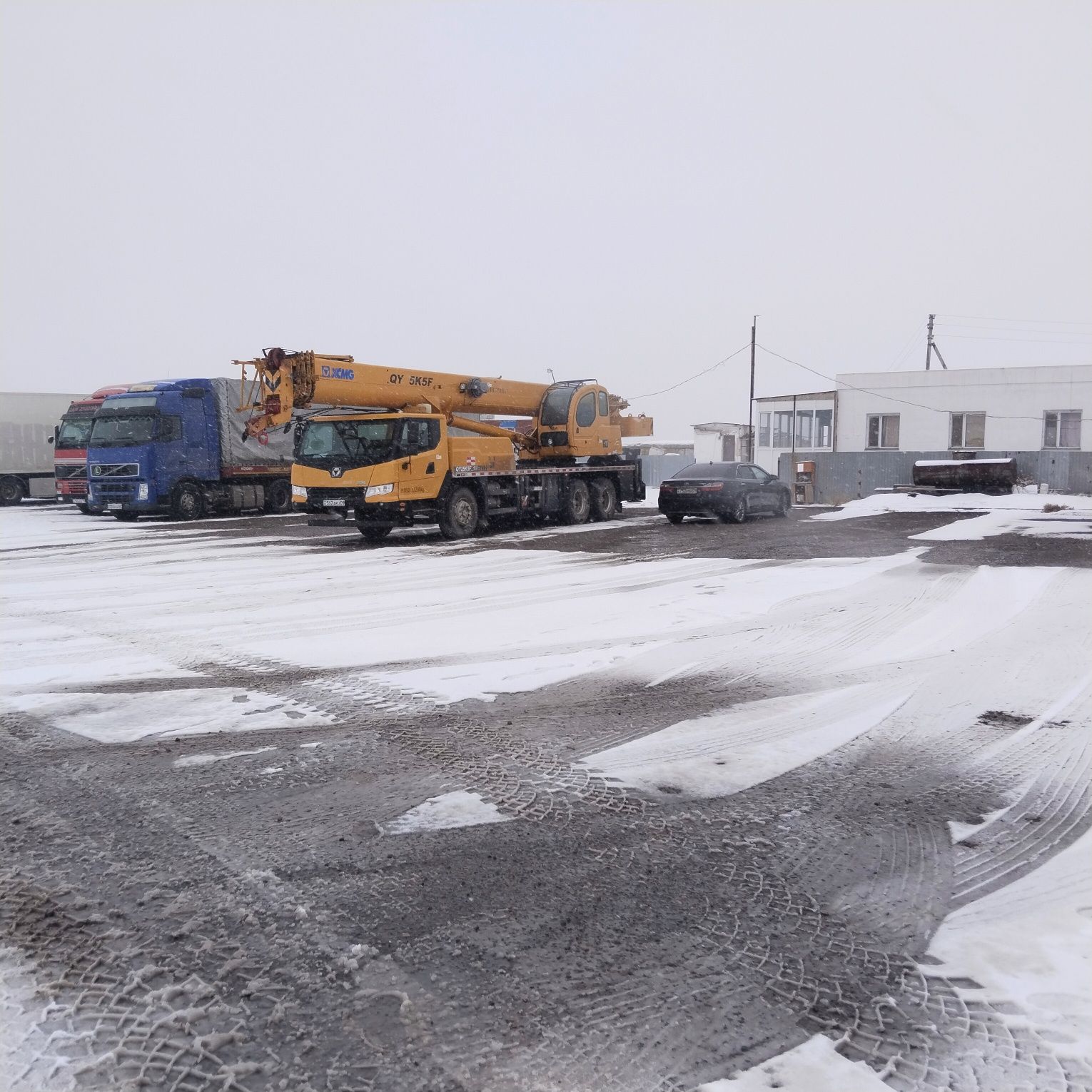 Услуги автокрана xcmg q25 к5. 25т 42м.