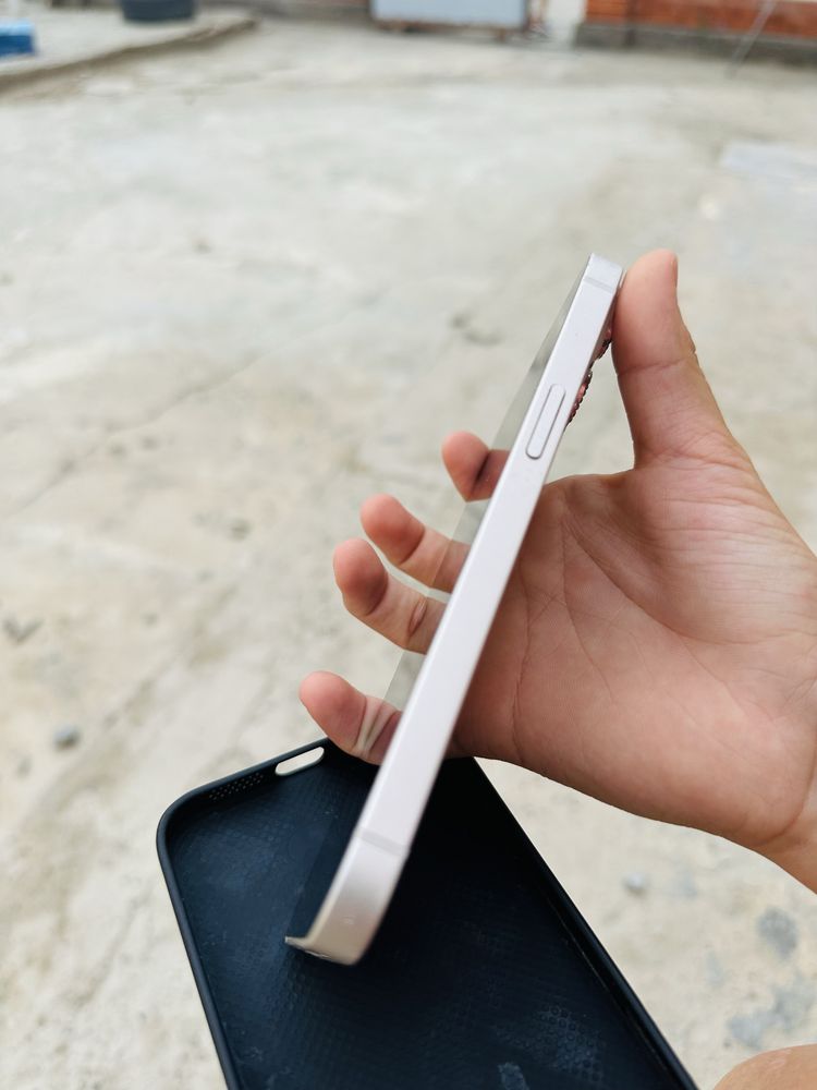 Iphone 13  128Гб продам срочно