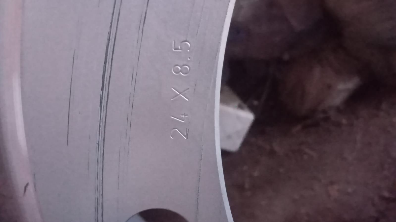 Продаю диск на грузавой. Одайн штук.