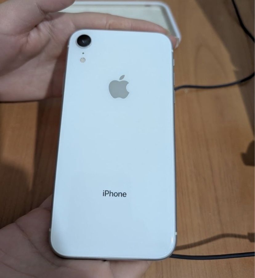 Iphone XR 128GB белый