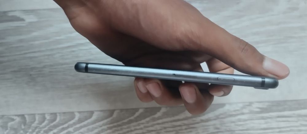 Iphone 8 64GB срочно!