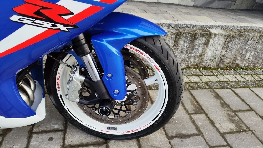 Мотоцыкл Suzuki 600 кубов