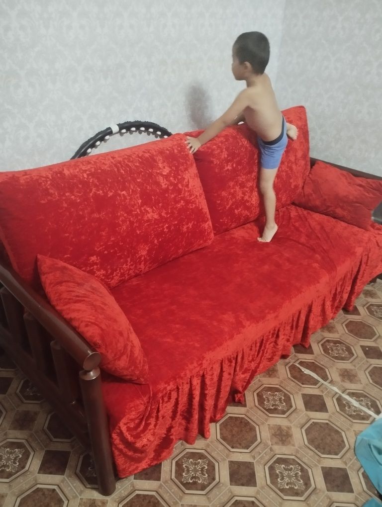 Срочно Продам диван