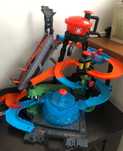 Невообразимая автомойка Hot wheels с крокодилом