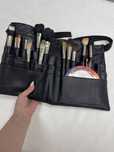 Кисти от Mac и пояс-чехол кожанный для визажиста от Mac. Оригинал