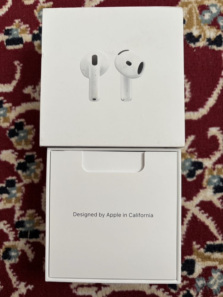 AirPods 4 продам