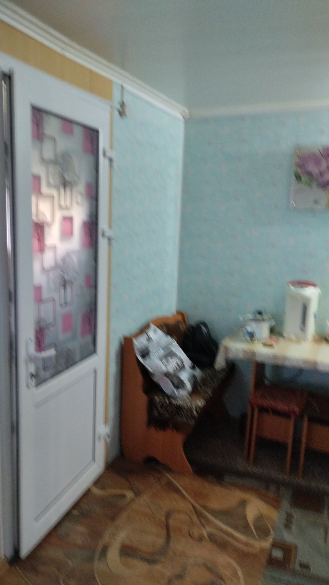 Продам 1/2 в 2х КВ.доме