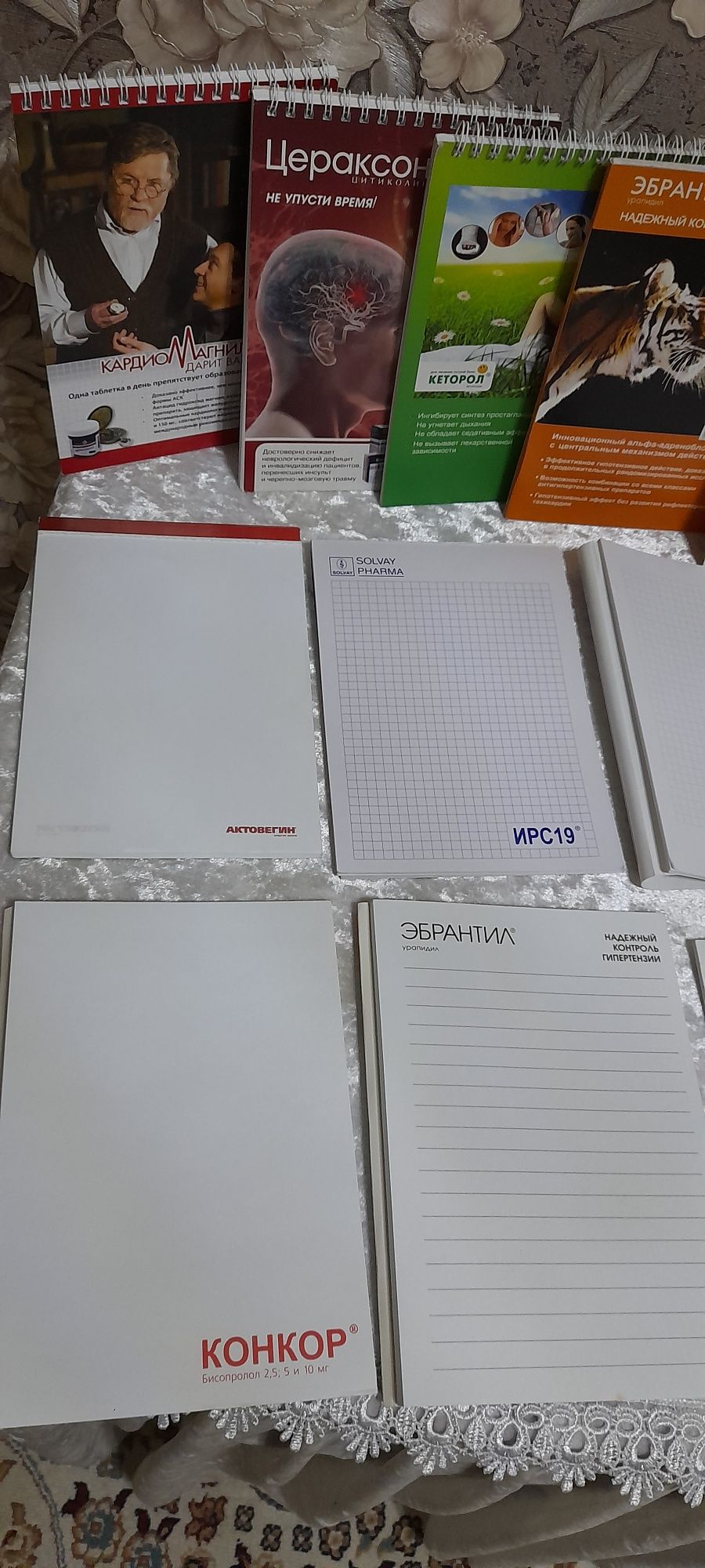 Продам стикеры, блокноты разные