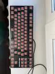 Продам механическую клавиатуру red square tkl rgb