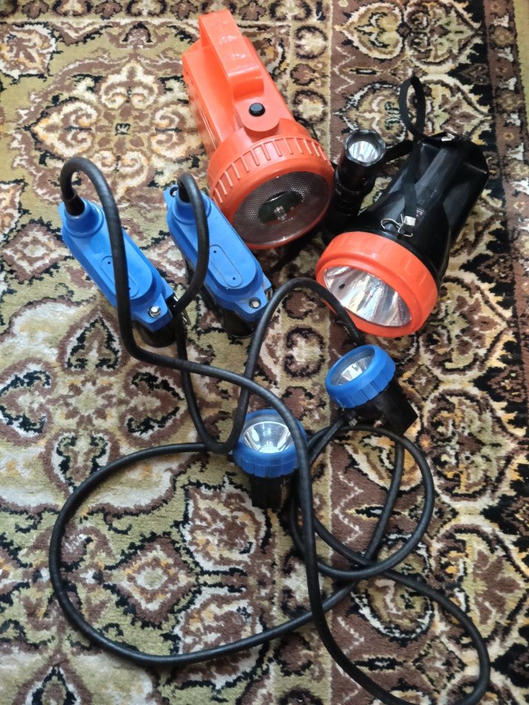 Продам рабочие фонари все 1500