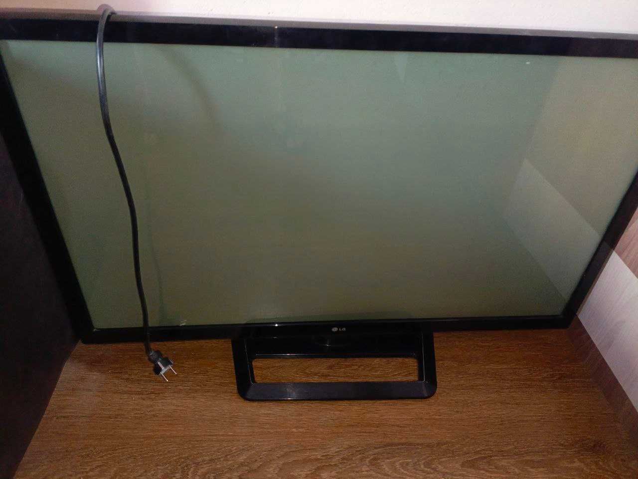 Телевизор LG (42"/106см) на запчасти