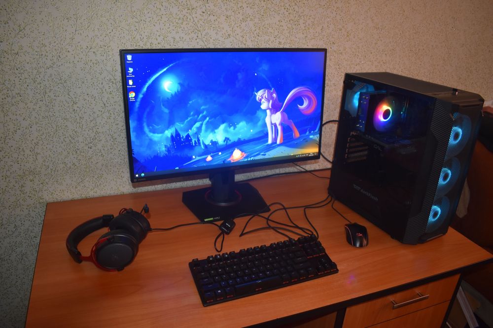 Игровой комплект с монитором, клава и мышь, i5 16GB GTX 1660 Super