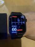 Продам Apple watch SE