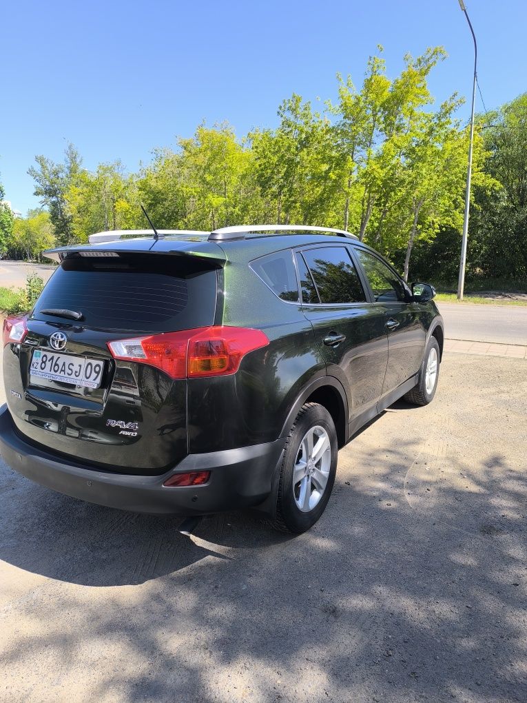 Продам Toyota RAV4 2014г.в.