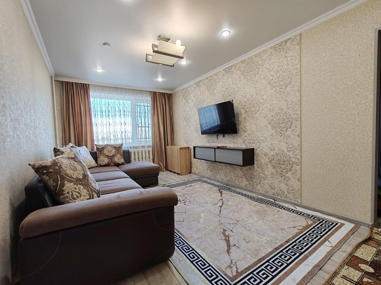Продам 3х ком новой планировки р-н Ажара